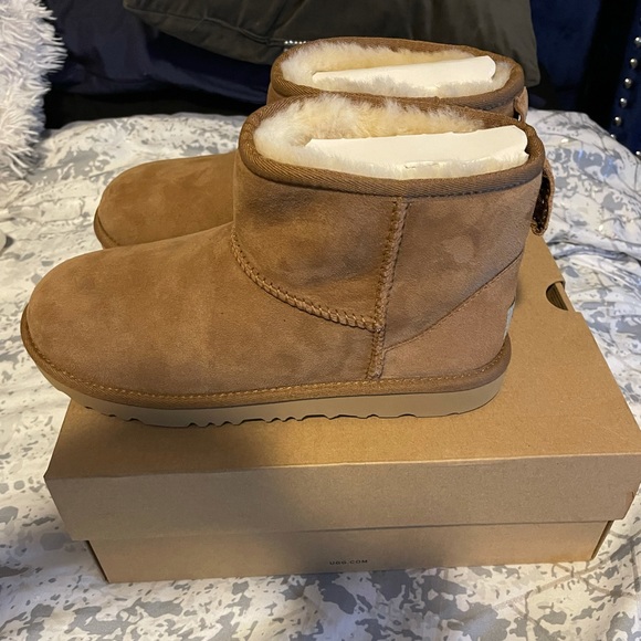 Brand new ugg mini size 6 100% authentic- SOLD!!!!!! - Picture 8 of 10